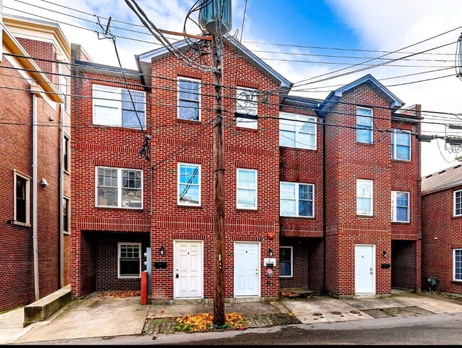 Building Photo - 14 S Poplar St