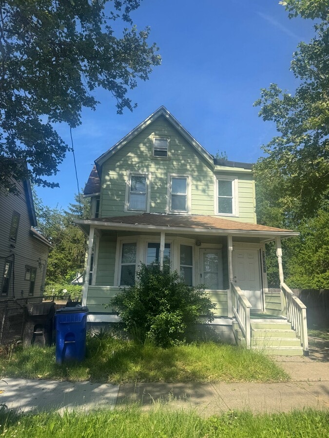 Photo - 1427 E 51st St