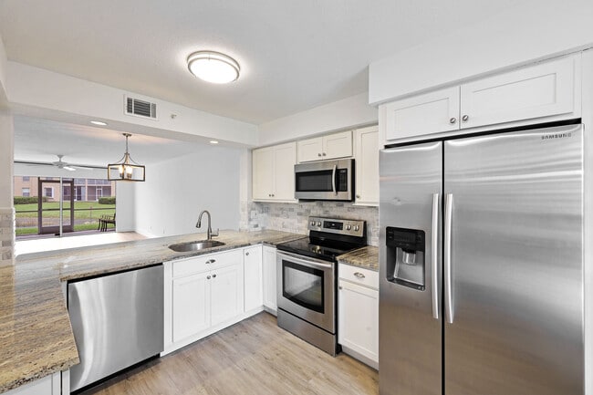 Photo - 9650 Victoria Ln