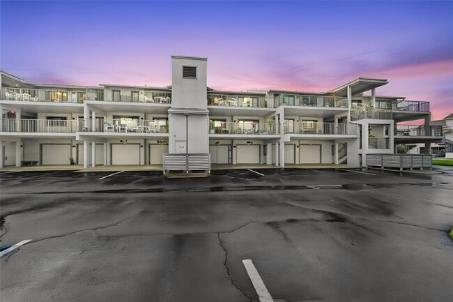 Building Photo - 845 Ladyfish Ave Unit B304