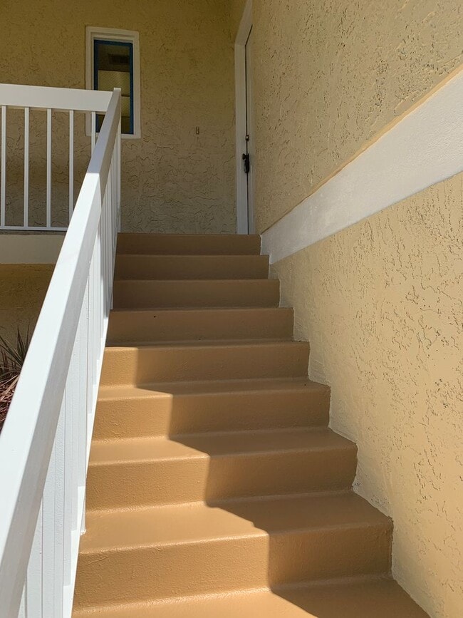 Photo - 2/2 MIDPORT II CONDO 2nd floor unit