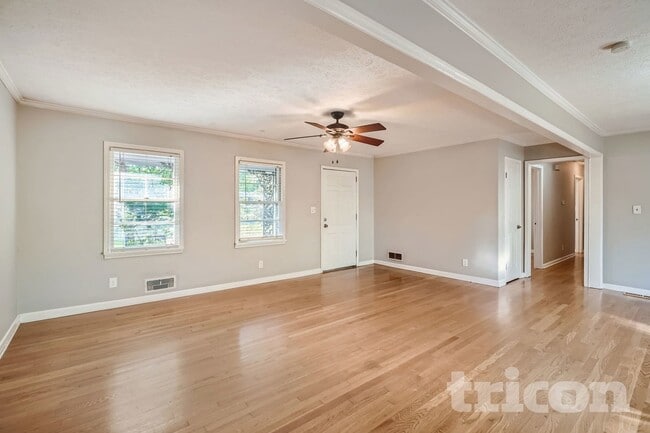 Photo - 2054 North Rd SW