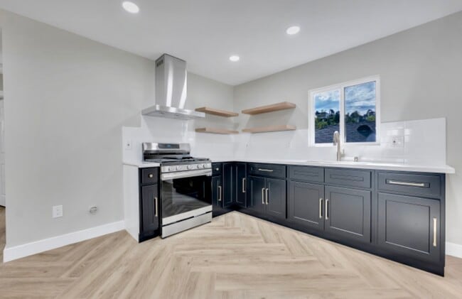 Photo - 1223 N Ave 45