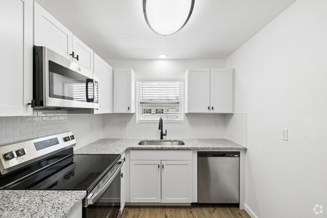 Harmony - 1BR, 1BA - 750SF - Kitchen