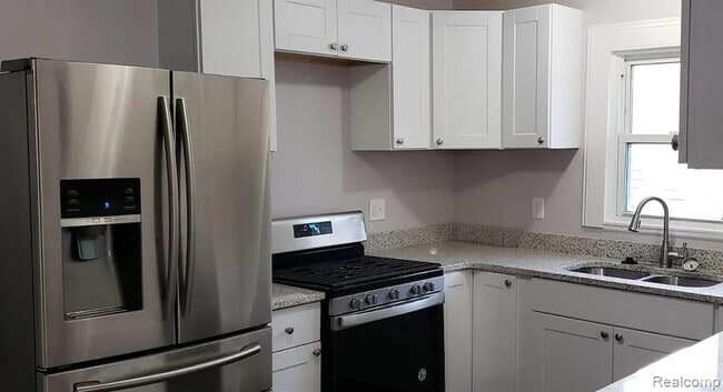 Building Photo - 279 Madison Ave Rental