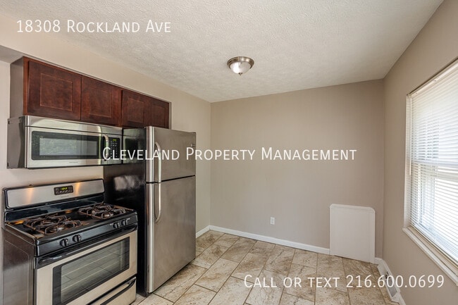 Photo - 18308 Rockland Ave