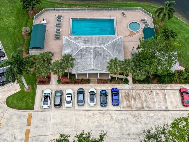 Photo - 6217 Balboa Cir Unit 205