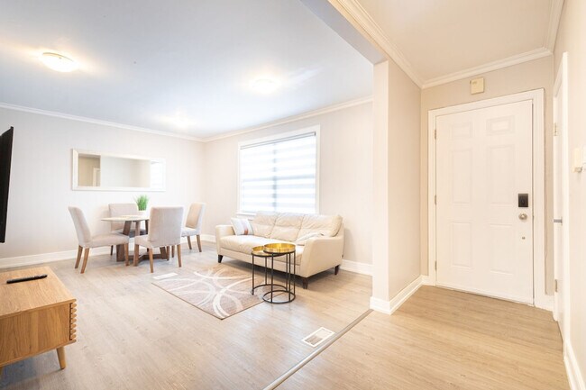Photo - 477 Wilson Heights Blvd Unit SI ID1597518P