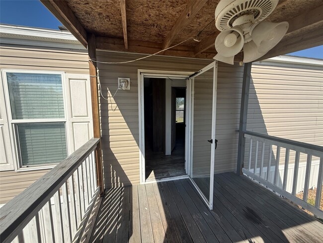 Photo - 239 Road 5027 Rd
