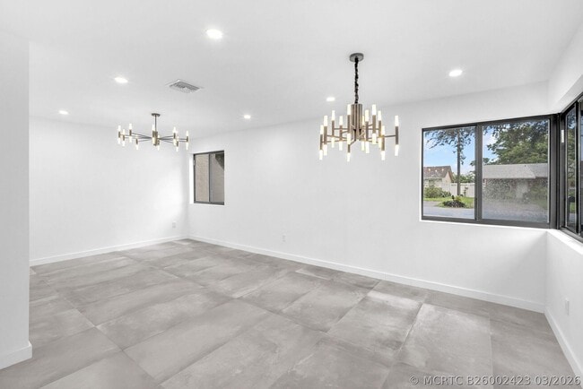 2460-2466 SW 58th Manor