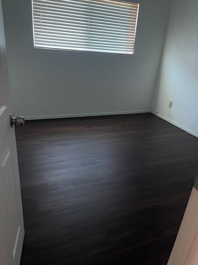 Photo - Three Bedroom Looking for a family