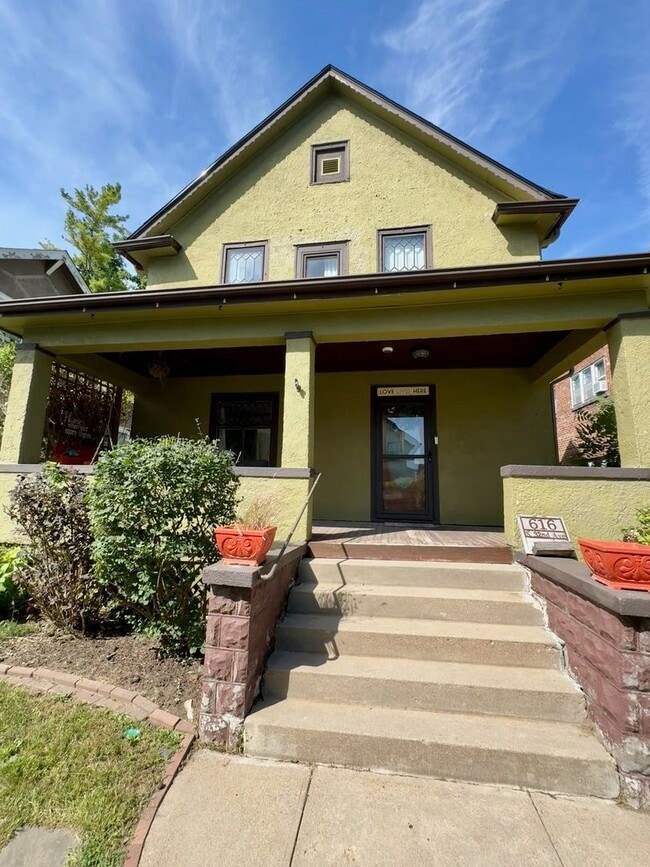 Building Photo - Beautiful 4bed 3bath home near Midtown Cro...