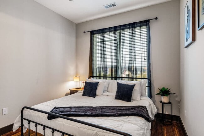 Photo - 9127 Research Blvd Unit ID1365733P