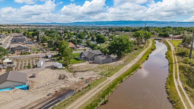 Photo - 3312-E 1/4 E 1/4 Rd