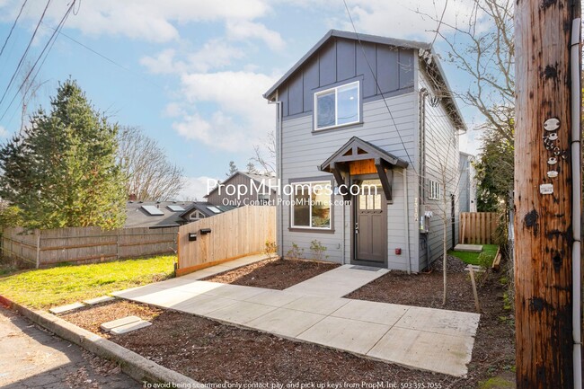 Modern Two Bedroom Home in Mt. Tabor! - Modern Two Bedroom Home in Mt. Tabor!