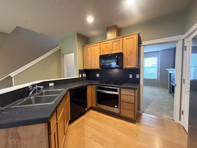 Photo - 7146 NE Cherry Dr
