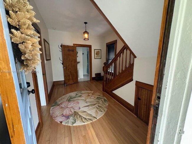 Photo - 830 S Beach St