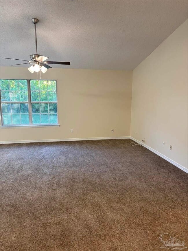 Photo - 1607 Dee's Rd