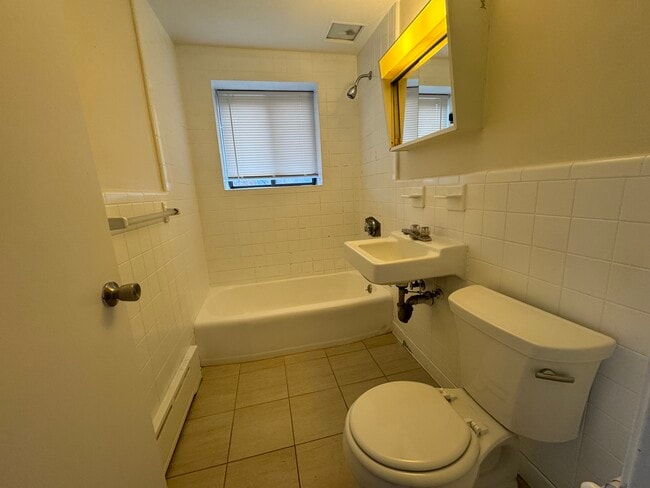 Photo - 5 Chester St Unit 6