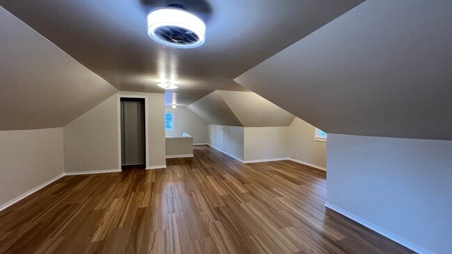 Building Photo - 161 W 22nd St Rental