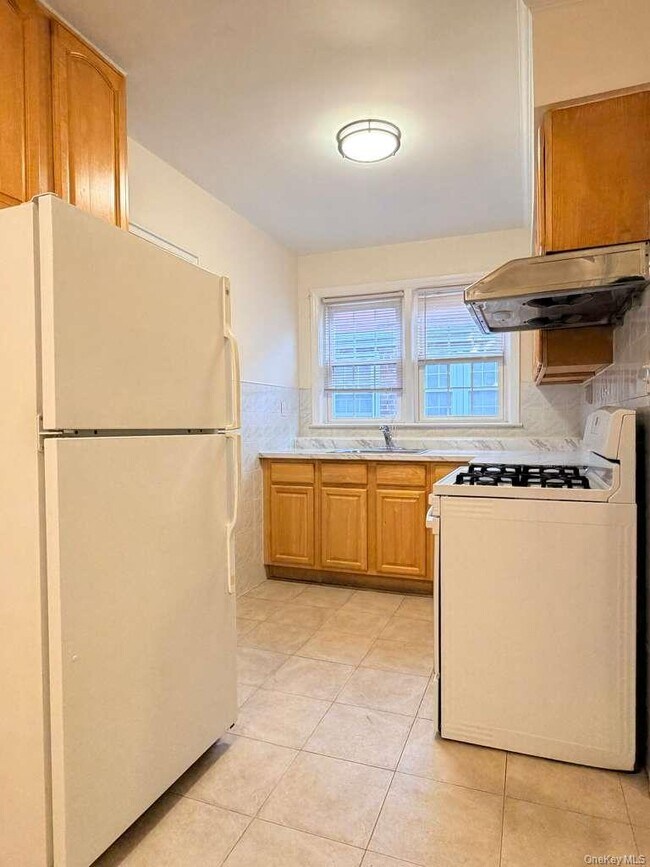 77-31 166th St