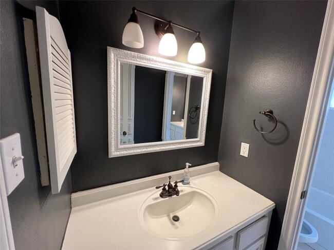 Building Photo - 38 Meadow Cove Dr