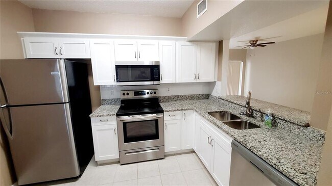 Photo - 6410 Cypressdale Dr Unit 102