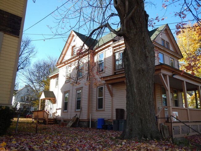 Photo - 134 Bassett St Unit Bassett 134.1