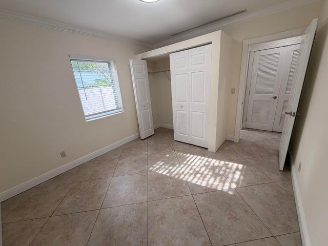 Photo - 2018 NE 14th Ct