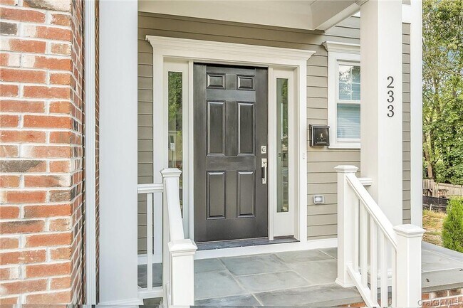 Photo - 233 Lincoln Ave Unidad B