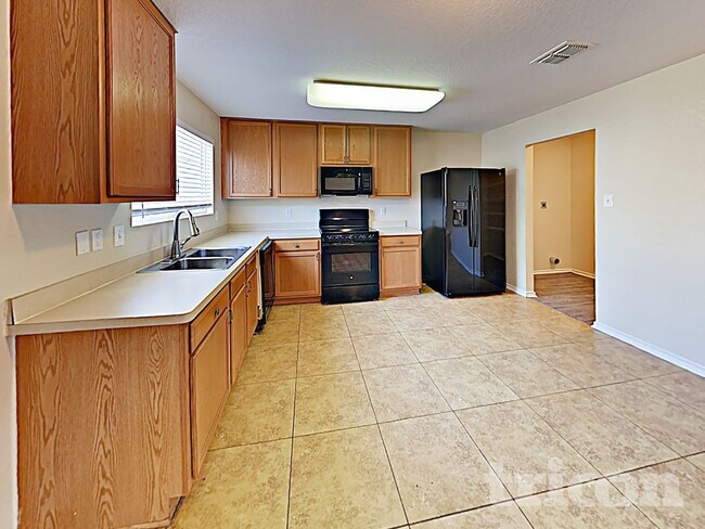 Photo - 4611 Stallion Cove