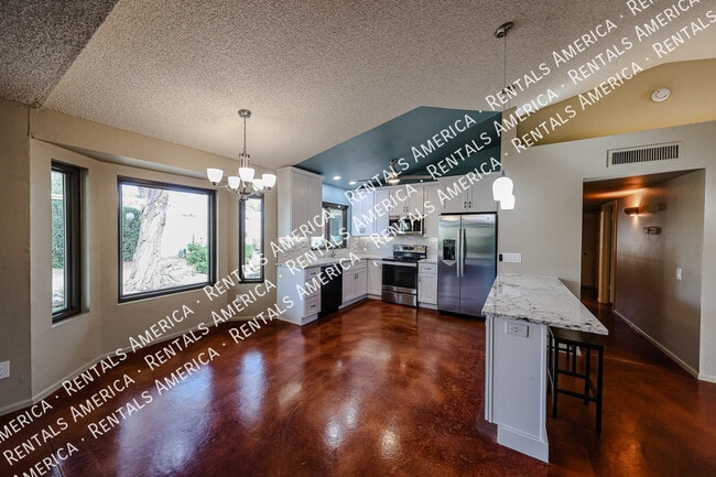 Photo - 10438 S 45th Pl