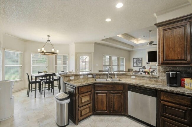 Building Photo - 57 Red Maple Ct