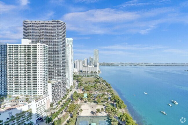 Building Photo - 1717 N Bayshore Dr Unit A-3646 Rental