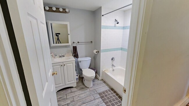 26 S Huntington Ave Unit 2