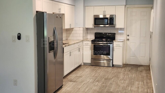 Photo - 6819 N 12th St Unit Apartment 3