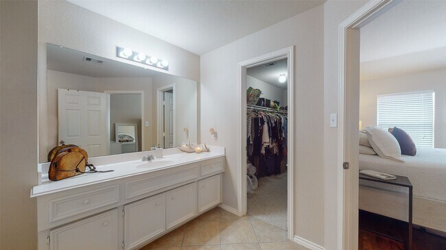 Photo - 1321 Paige St