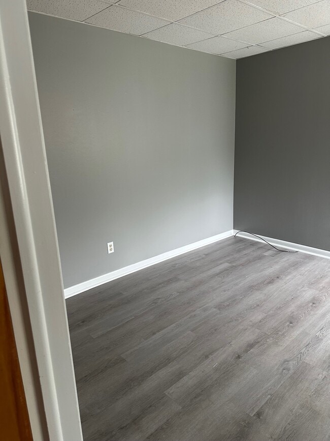 Photo - 233 N Chestnut St