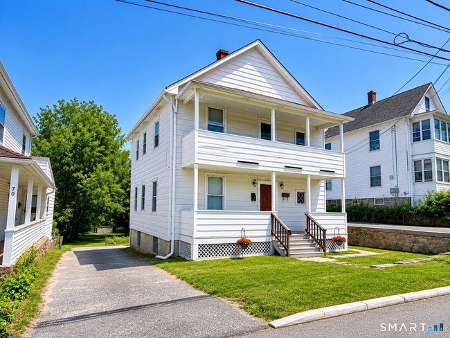 Building Photo - 64 Bannon St Unit 2