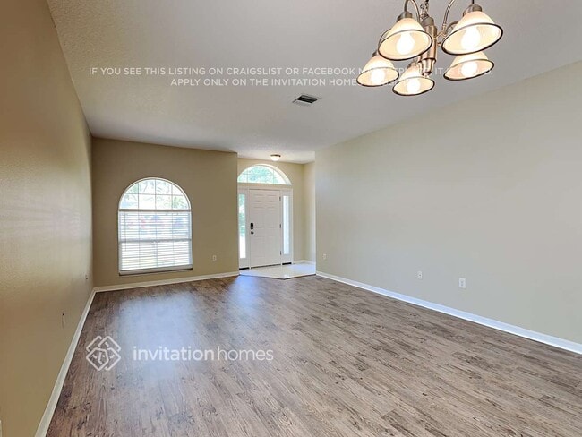 4835 Erin Ln