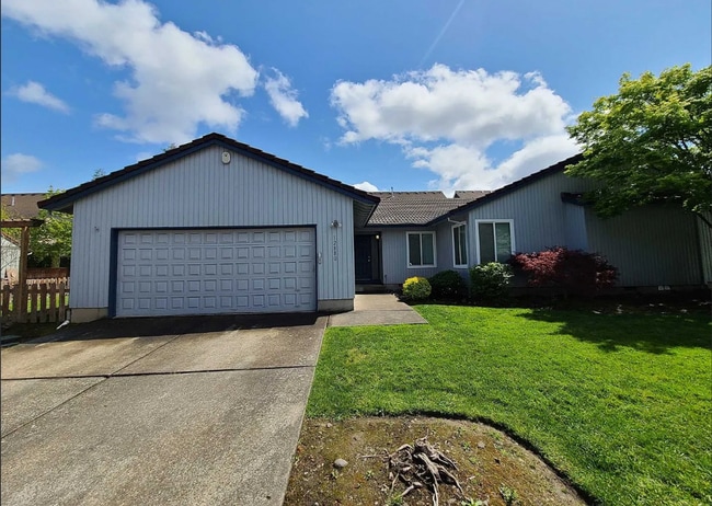 Building Photo - New Carpet! Fresh Paint - Well-maintained home in established neighborhood