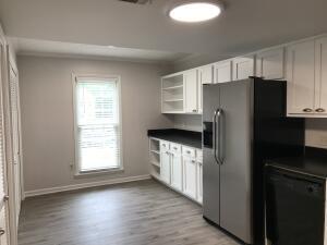 Photo - 200 Heatherwood Park Way