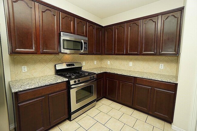 Photo - 4022 Regal Stone Ln