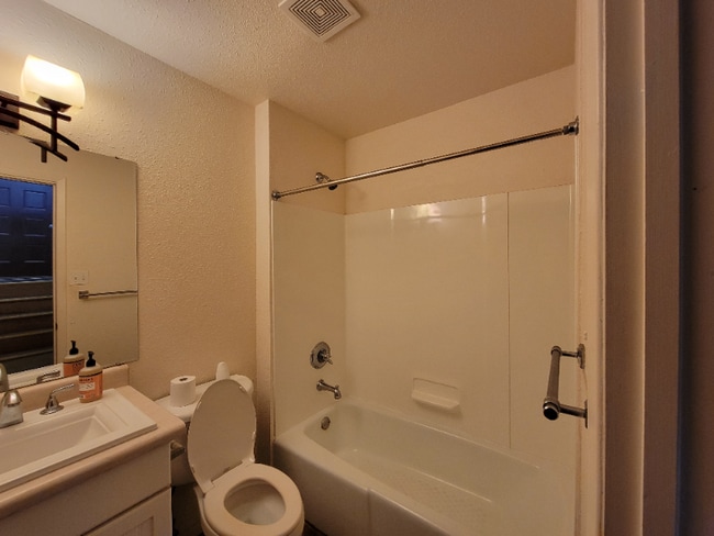 Photo - 837 Denver St Unit 837