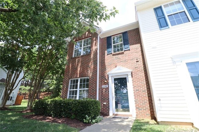 Building Photo - 10941 Pendragon Pl Rental