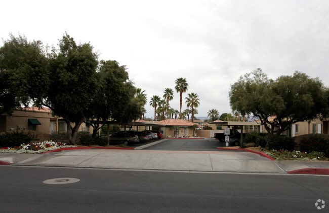 Photo - Catalina Gardens Apartments