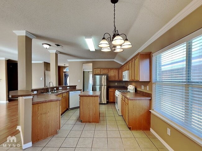 Photo - 5505 Stonemoss Dr