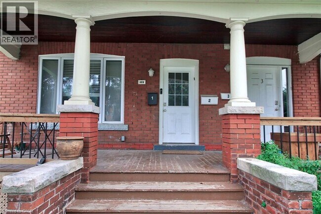 Photo - 189 Prospect St S