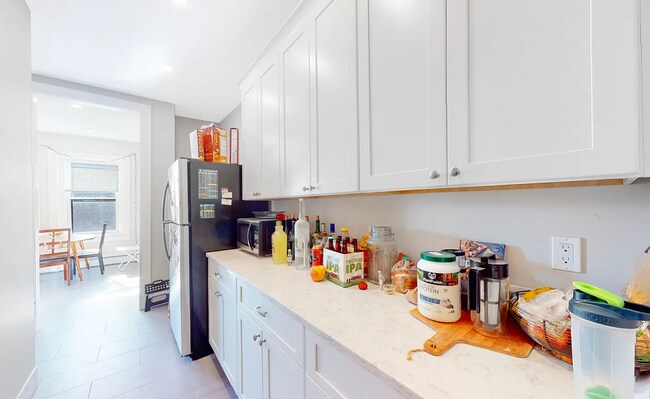 Photo - 1284 Commonwealth Ave Unidad 7