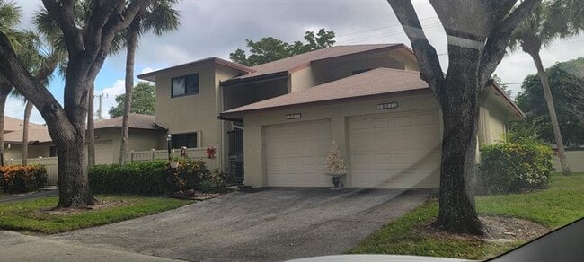 Building Photo - 1800 NE 39th Ct Unit 1001